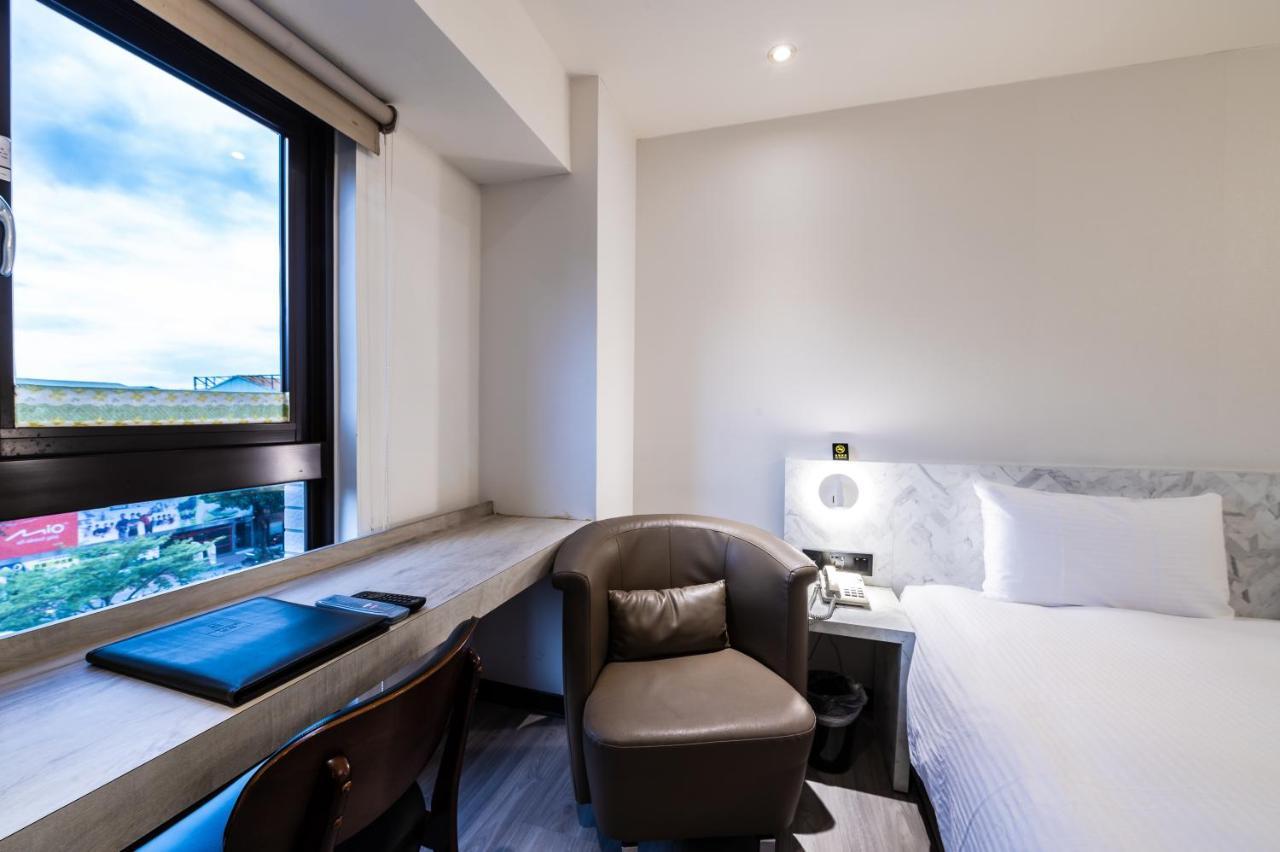Hub Hotel - Songshan Airport Branch Taipei Esterno foto