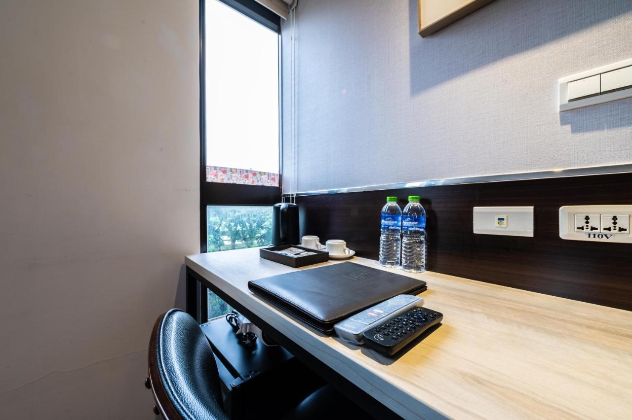 Hub Hotel - Songshan Airport Branch Taipei Esterno foto