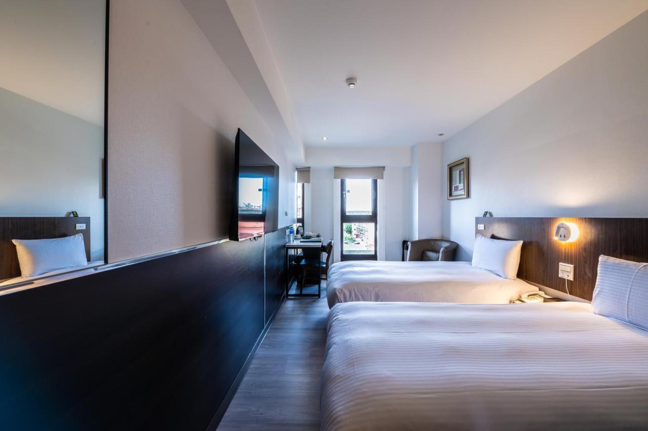 Hub Hotel - Songshan Airport Branch Taipei Esterno foto