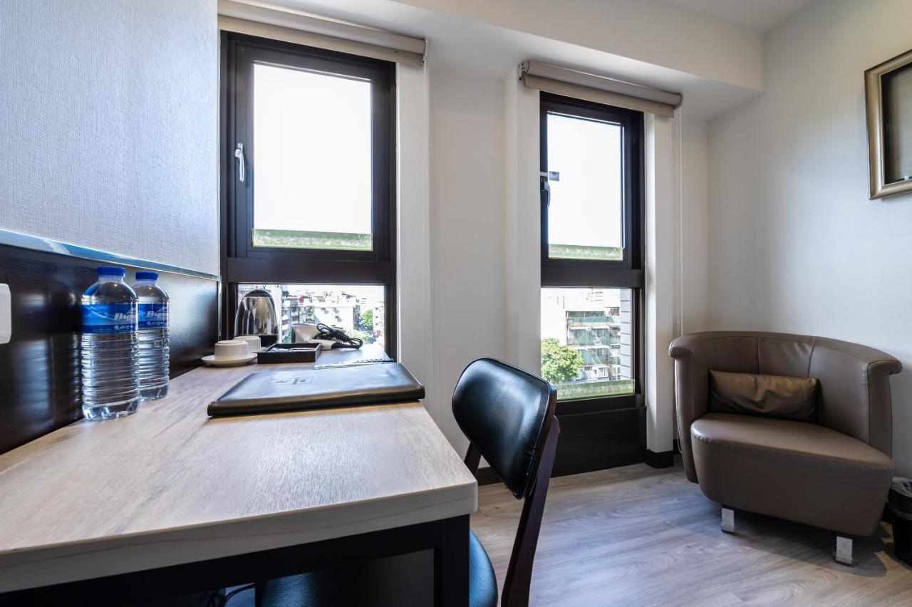 Hub Hotel - Songshan Airport Branch Taipei Esterno foto
