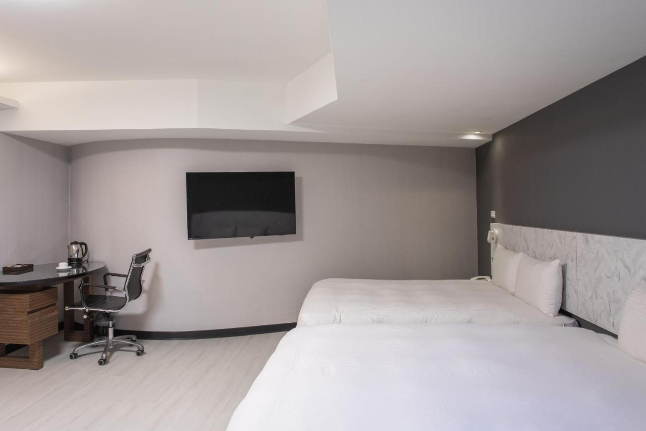 Hub Hotel - Songshan Airport Branch Taipei Esterno foto