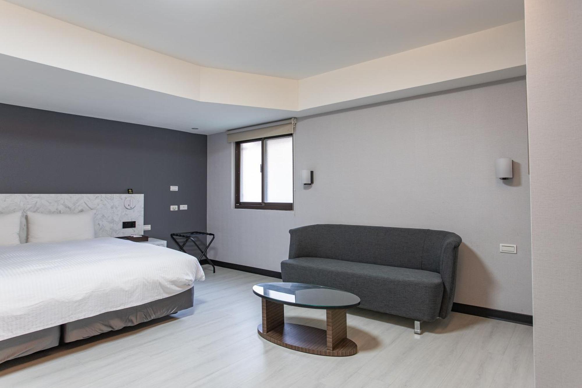 Hub Hotel - Songshan Airport Branch Taipei Esterno foto