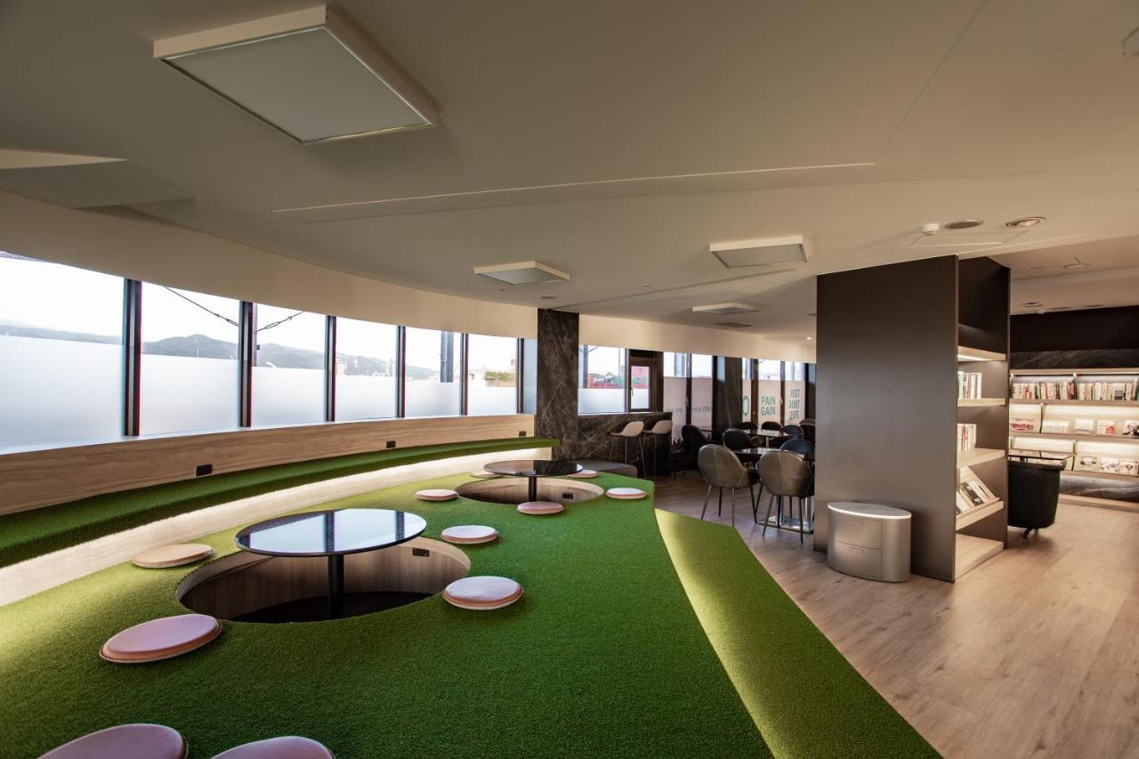 Hub Hotel - Songshan Airport Branch Taipei Esterno foto