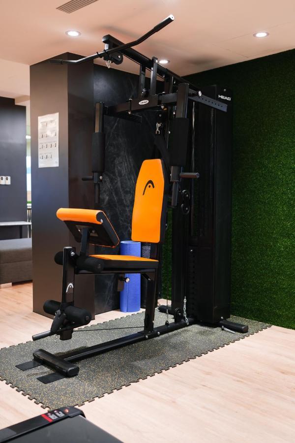 Hub Hotel - Songshan Airport Branch Taipei Esterno foto